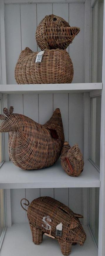Riviera maison rattan badeend, kippen, varken  beschikbaar voor biedingen