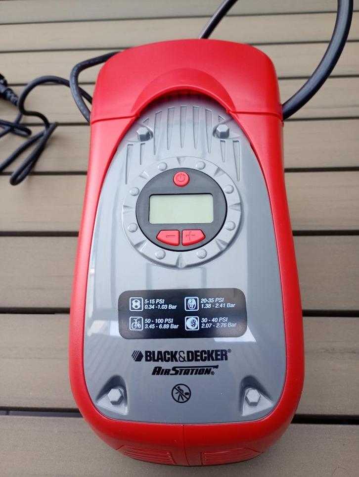 Mini Compressor (Black&Decker), Doe-het-zelf en Verbouw, Compressors, Zo goed als nieuw, Minder dan 25 liter, Minder dan 200 liter/min