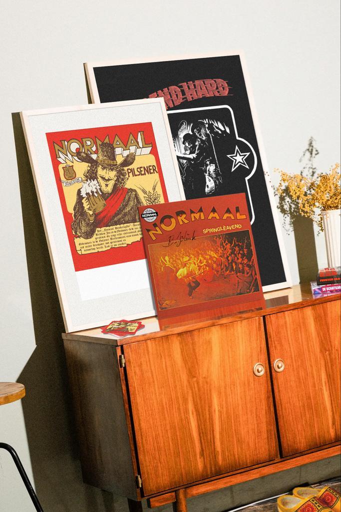 Normaal bier etiket op A3 formaat gelimiteerd/genummerd, Verzamelen, Posters, Zo goed als nieuw, Muziek, A1 t/m A3, Rechthoekig Staand