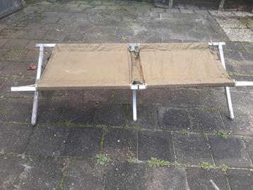 Veldbed uit Amerikaanse leger beschikbaar voor biedingen