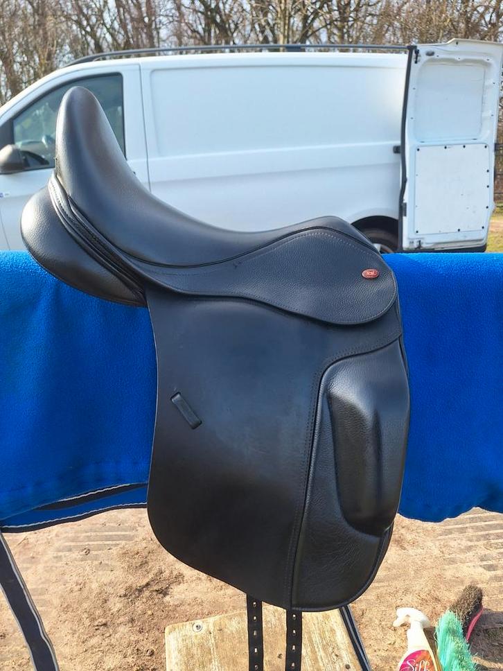 Kent en Masters s-line, Dieren en Toebehoren, Paarden en Pony's | Zadels, Zo goed als nieuw, Dressuur, Ophalen of Verzenden