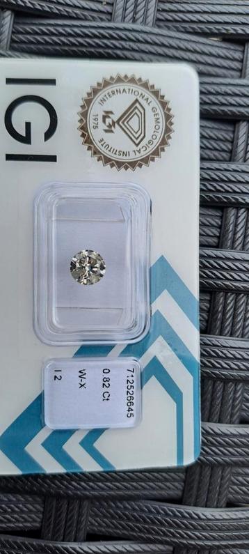 0,82 ct diamant (diamand) licht gekleurd geel beschikbaar voor biedingen