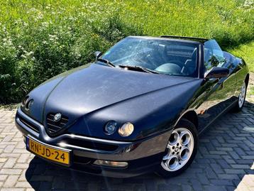 Alfa Romeo Spider 2.0 TwinSpark 1997 Zwart NAP Zomerkoopje!! beschikbaar voor biedingen