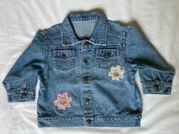 Spijkerjas / jeansjas met gekleurde bloemen +/- maat 86 beschikbaar voor biedingen
