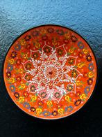 Tunesische handgeschilderde keramieke schalen, Ophalen