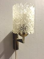 OPRUIMINGJaren 50 60 Kalmar design vintage ice glass messing, Huis en Inrichting, Lampen | Wandlampen, Gebruikt, Glas, Ophalen of Verzenden