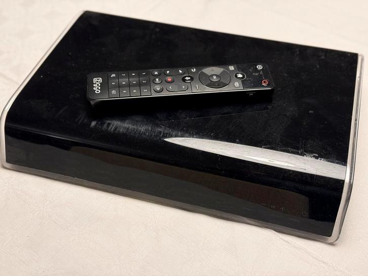 Ziggo Mediabox (Samsung) Full HD + Afstandsbediening, Audio, Tv en Foto, Decoders en Harddiskrecorders, Gebruikt, Decoder, Ophalen of Verzenden