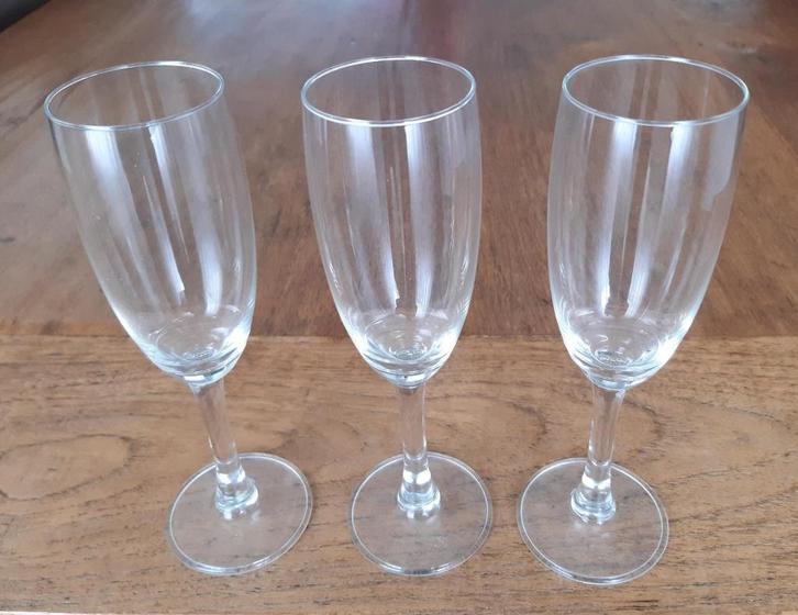 Set van 3 Digestive/Sherry/Port glazen. Afm. Ø 5,4x19,3 cm., Huis en Inrichting, Keuken | Servies, Zo goed als nieuw, Glas of Glazen