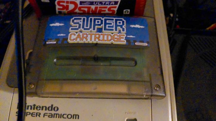 Super Everdrive Clone - SNES/Super Famicom, Spelcomputers en Games, Games | Nintendo Super NES, Gebruikt, Overige genres, Verzenden