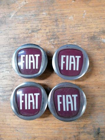 Fiat Punto naafkapjes beschikbaar voor biedingen