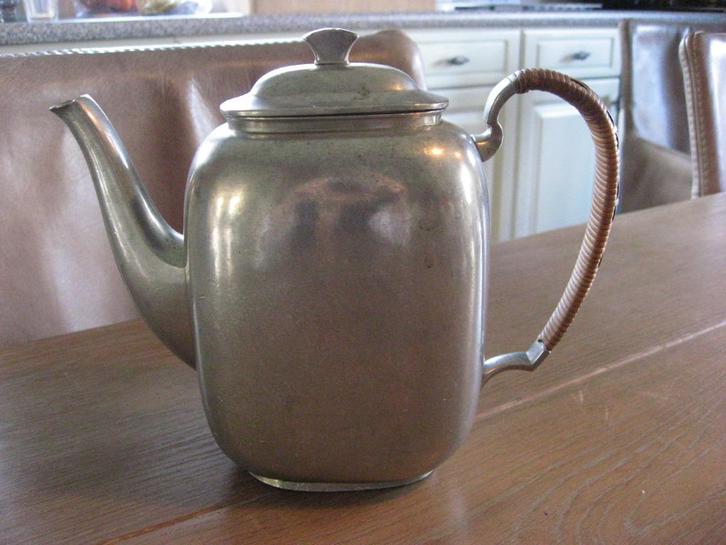 mooie tinnen koffiekan van Just Andersen Denmark 2421, Antiek en Kunst, Antiek | Tin, Verzenden