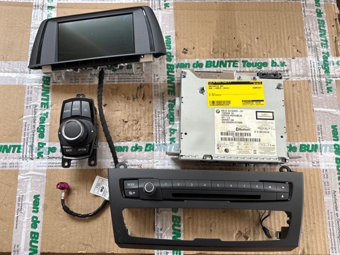 Navigatie Set van een BMW 1-Serie, Auto-onderdelen, Elektronica en Kabels, BMW, Gebruikt, 3 maanden garantie