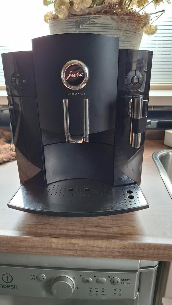 Jura Impressa C70 Koffiemachine, Witgoed en Apparatuur, Koffiezetapparaten, Gebruikt, Koffiebonen, Koffiemachine, 2 tot 4 kopjes