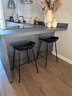 2 Mooie Zwarte Barkrukken, Huis en Inrichting, Barkrukken, Ophalen, Kunststof, Met voetsteun, 60 tot 90 cm