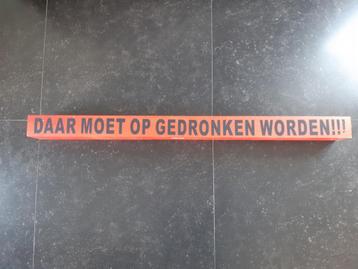 1 meter Bierhouder van hout voor 11 glazen, kleur oranje beschikbaar voor biedingen