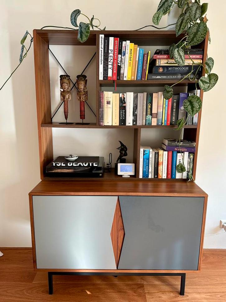 Made boekenkast, Huis en Inrichting, Kasten | Boekenkasten, Gebruikt, 100 tot 150 cm, 150 tot 200 cm, 25 tot 50 cm, Met deur(en)