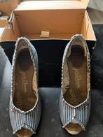 Hilfiger hakken voor dames, Blauw, Ophalen of Verzenden, Zo goed als nieuw, Schoenen met hoge hakken