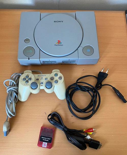 PlayStation 1 SCPH-7502, Spelcomputers en Games, Spelcomputers | Sony PlayStation 1, Met 1 controller, Ophalen of Verzenden