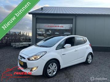 Hyundai ix20 1.6i i-Vision "PANO+NAVI+CRUISE+LEDER+CAMERA" beschikbaar voor biedingen