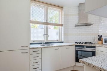 Complete keuken aangeboden beschikbaar voor biedingen