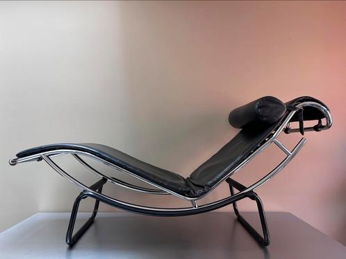 Le Corbusier LC4 chaise longue reproductie, Huis en Inrichting, Fauteuils, Gebruikt, Leer, 50 tot 75 cm, 150 cm of meer, Ophalen