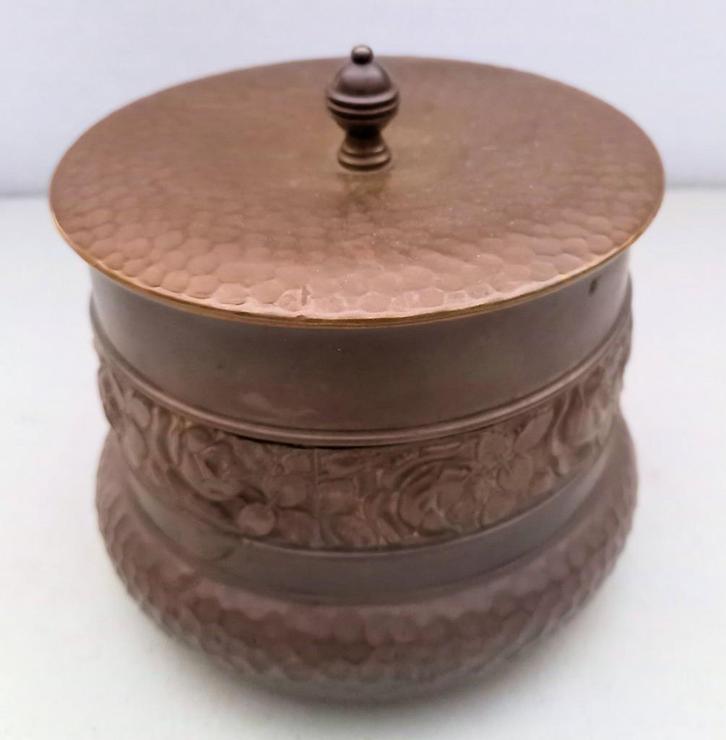 Tabakspot met roos- en gehamerde versiering - art nouveau, Antiek en Kunst, Antiek | Koper en Brons, Ophalen of Verzenden