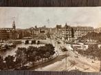 Ansichtkaart Amsterdam - Damrak, Verzamelen, Ansichtkaarten | Nederland, Ophalen of Verzenden, 1920 tot 1940, Gelopen, Noord-Holland