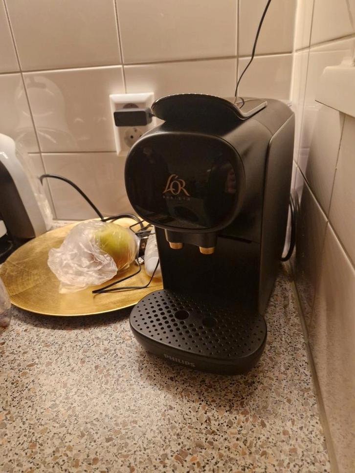 L'OR Barista Koffiezetapparaat - Espresso Machine, Witgoed en Apparatuur, Koffiezetapparaten, Zo goed als nieuw, Koffiepads en cups