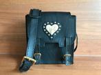 Handgemaakte tuiglederen schouder tas NIEUW met geitenvacht, Sieraden, Tassen en Uiterlijk, Overige merken, Zwart, Nieuw, Ophalen of Verzenden