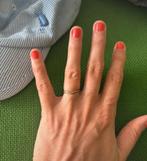 Cos Zilveren ring met V vorm, mooie dunne ring, maat 16/17, Sieraden, Tassen en Uiterlijk, Nieuw, Ophalen of Verzenden, Kleiner dan 17