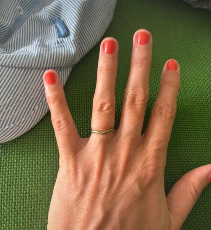 Cos Zilveren ring met V vorm, mooie dunne ring, maat 16/17, Sieraden, Tassen en Uiterlijk, Ringen, Nieuw, Dame, Kleiner dan 17