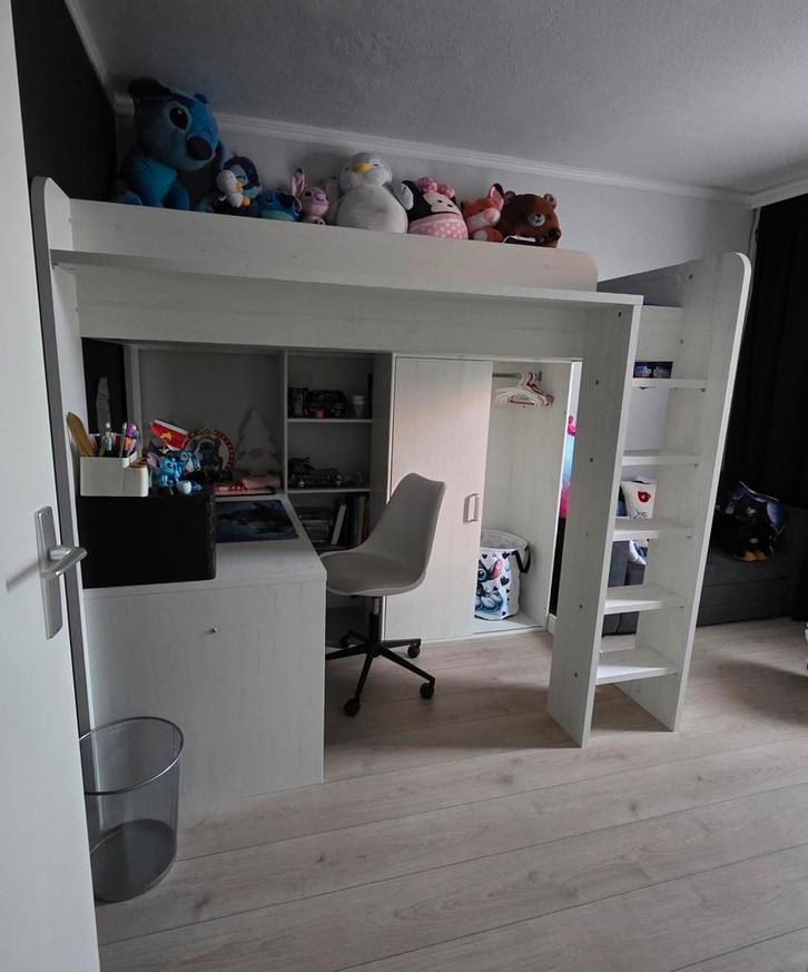 Mooi tienerbed vanaf half-eind april te koop, Kinderen en Baby's, Kinderkamer | Stapelbedden en Hoogslapers, Zo goed als nieuw