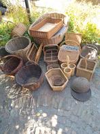 Te koop riet rotan manden flessen houder vintage brocante, Huis en Inrichting, Woonaccessoires | Schalen en Manden, Ophalen, Rond