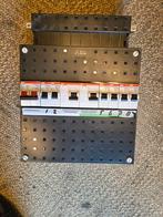 Abb hager groepenkasten + los schakelmateriaal, Hobby en Vrije tijd, Elektronica-componenten, Ophalen of Verzenden, Zo goed als nieuw