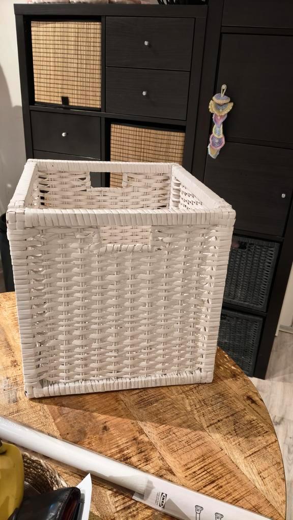 2 Witte Manden voor Kallax Kast, Huis en Inrichting, Woonaccessoires | Kisten, Gebruikt, Minder dan 50 cm, Minder dan 50 cm, Minder dan 50 cm
