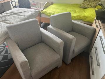 2 mooie fauteuils grijs beschikbaar voor biedingen