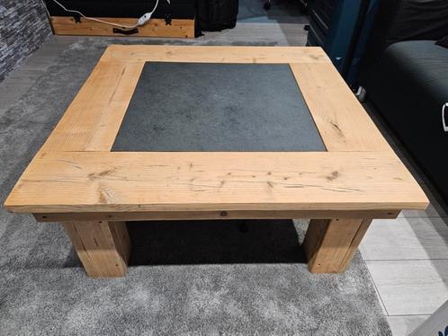 Houten salontafel met dik natuurstenen blad, Huis en Inrichting, Tafels | Salontafels, Zo goed als nieuw, Minder dan 50 cm, 50 tot 100 cm