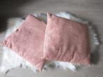Leuke roze kussens. 2 stuks, Huis en Inrichting, Ophalen of Verzenden, Gebruikt, Roze, Vierkant