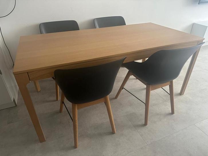 Houten Eettafel met Stoelen IKEA Ekedalen
Torvid, Huis en Inrichting, Tafels | Eettafels, 50 tot 100 cm, Rechthoekig, Ophalen
