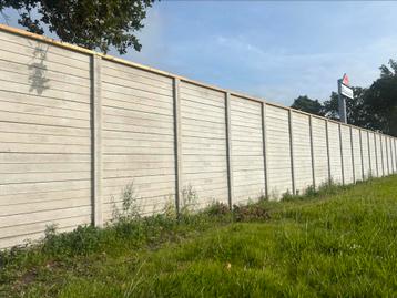 Beton schutting  beschikbaar voor biedingen