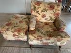 Comfortabele dames fauteuil in Engelse stijl met hocker, Huis en Inrichting, Ophalen, Gebruikt, 50 tot 100 cm, Minder dan 50 cm