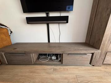 GRATIS Xooon Tv meubel donker eiken met grijstint GRATIS