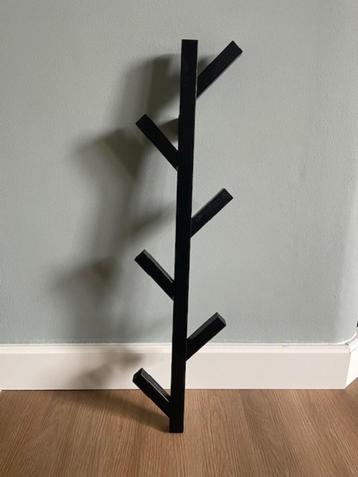 Zwarte kapstok 78cm, goede staat beschikbaar voor biedingen