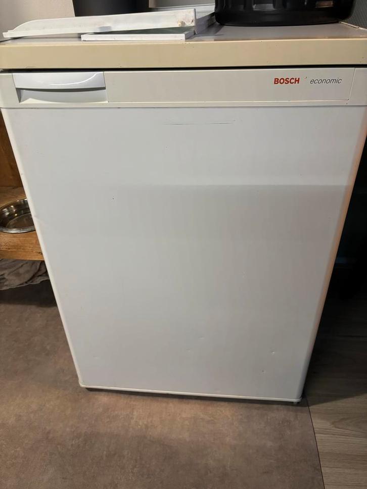 Tafelmodel Koelkast met Vriesvakje - Bosch, Witgoed en Apparatuur, Koelkasten en IJskasten, Gebruikt, Met vriesvak, Minder dan 75 liter