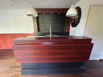 Bar incl. achterwand beschikbaar voor biedingen