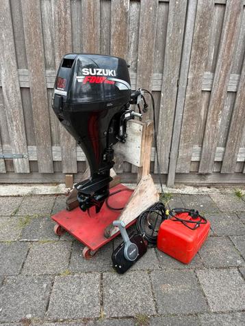 Suzuki 9,9 pk 4 takt korstaart buitenboordmotor boot motor. beschikbaar voor biedingen