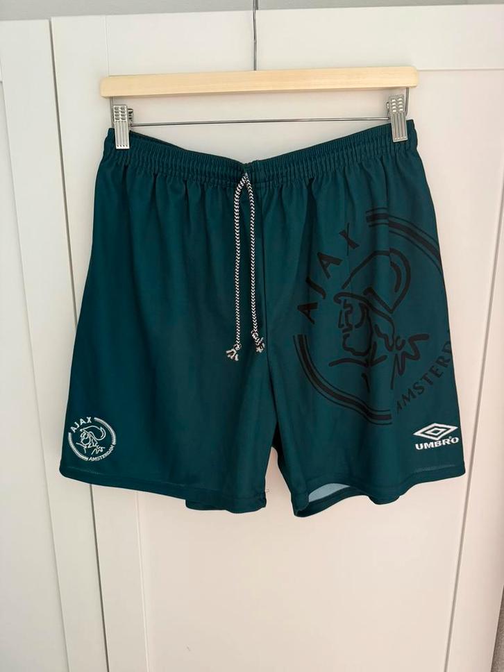 Ajax uitbroekje 95/96 maat L, Sport en Fitness, Voetbal, Zo goed als nieuw, Broek, Maat L, Ophalen of Verzenden