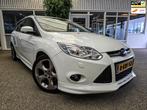 Ford Focus Wagon 1.0 EcoBoost ST Line Xenon Keyless Org NL, Auto's, Ford, Euro 5, 125 pk, Zwart, Wit