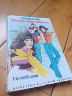 Trix van Brussel - De drieling Janneke, neke en Marieke -zga, Boeken, Kinderboeken | Jeugd | 10 tot 12 jaar, Ophalen of Verzenden
