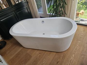 Vrijstaand bad tweedehands - 170cmx80cm  beschikbaar voor biedingen